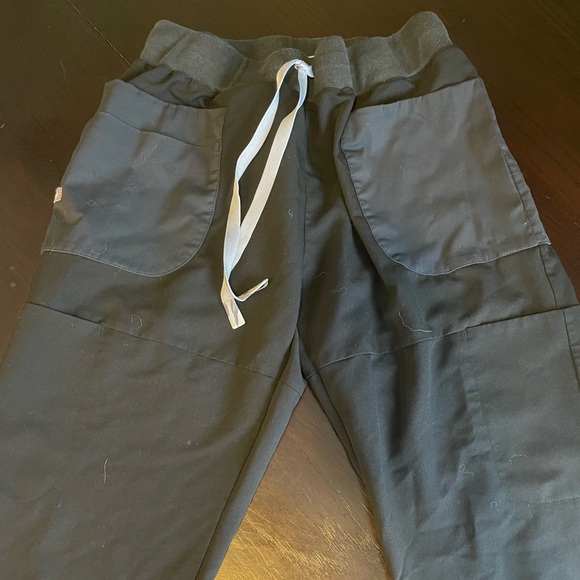 Figs 7 pocket pant - Picture 1 of 4